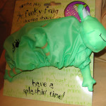 Это шапочка для душа. Такая прикольная. Обещаю сняться в ней для сайта!!!!